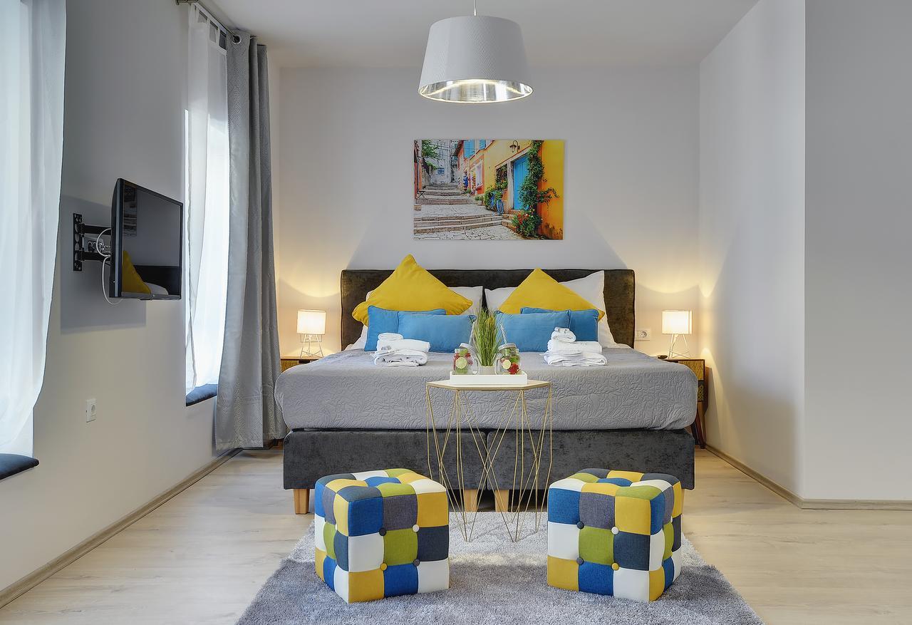 D&A City Center Apartments With Free Parking Pula Exterior photo