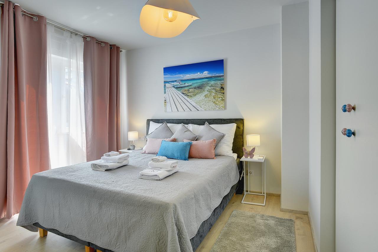 D&A City Center Apartments With Free Parking Pula Exterior photo